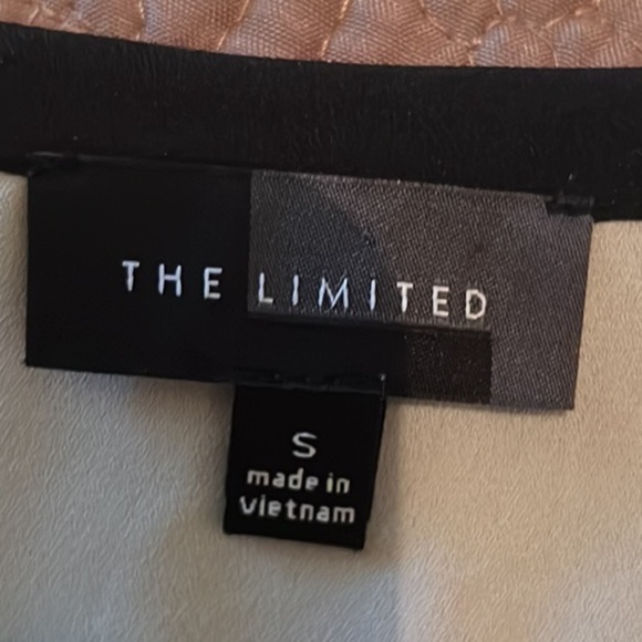 91. The Limited Tunic in Black and White - Picture 7 of 12